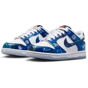 LEGO Nike Dunk basses Collection Nike x LEGO - Chaussures pour grands ... pas cher