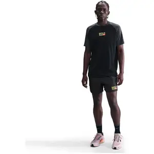 Nike Stride City Marathon Berlin vêtement running homme Noir S pas cher