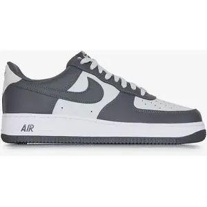 Comparateur de prix : Nike Chaussure Nike Air Force 1 '07 pour Homme - Gris, Gris 40