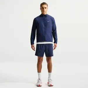 Short 2-en-1 Dri-FIT Nike Challenger 13 cm pour homme - Bleu S HJ3588-... pas cher