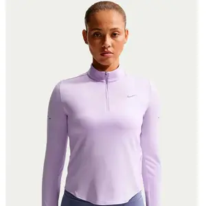 Comparateur de prix : Haut de running à 1/4 de zip anti-UV Dri-FIT Nike Swift pour femme - P...