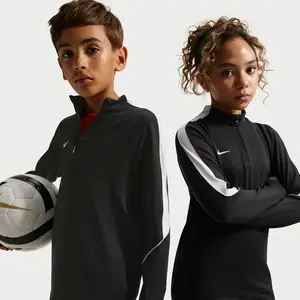 Haut d'entraînement de foot en maille Nike Dri-FIT Nike Strike pour ad... pas cher