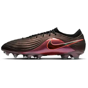 Chaussure de foot basse à crampons pour terrain sec Nike Tiempo Maestr... pas cher