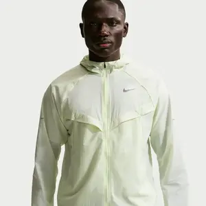 Comparateur de prix : Veste de running déperlante anti-UV Nike Stride pour homme - Jaune S H...