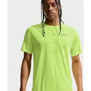 Comparateur de prix : T-shirt running nike dfadv stride ss pour homme , jaune S HV5203-737