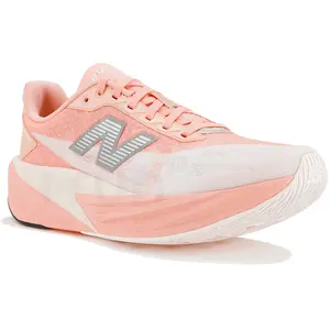 Chaussures New Balance FuelCell Rebel v5 rose gris femme - 37 pas cher