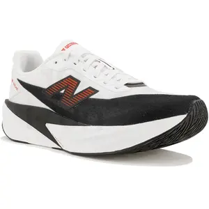 Chaussures New Balance FuelCell Rebel v5 blanc noir rouge - 45 pas cher