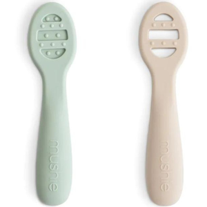 Mushie Lot de 2 cuillères d'apprentissage Cambridge Blue-Shifting Sand pas cher