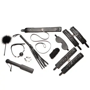 XR Brands Hook Up Somptueux ensemble de bondage de 10 pièces - Noir