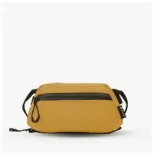 WANDRD Tech Bag Medium Sedona Orange