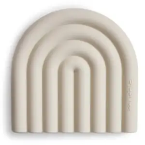 Mushie Jouet de dentition Rainbow Shifting Sand pas cher