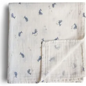 Comparateur de prix : Mushie Maxi lange en coton bio Baleine (120 x 120 cm)