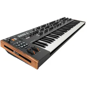 NOVATION RNO SUMMIT - Hybride poly 16 voix 61 touches pas cher