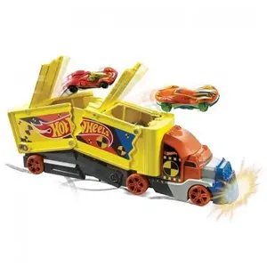 Playset Hot Wheels Camion Crash Modèle aléatoire pas cher