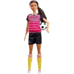 Mattel Barbie - Footballeuse - 60eme Anniversaire - Poupee Mannequin - Theme Metiers pas cher