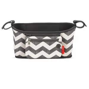 Organiseur poussette Skip Hop Chevron Noir et blanc pas cher
