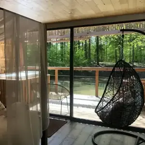 Nuit en Lodge de Luxe avec Spa et Sauna à Esvres 
