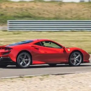 Pilotage Ferrari F8 Tributo - Circuit de Pouilly-en-Auxois