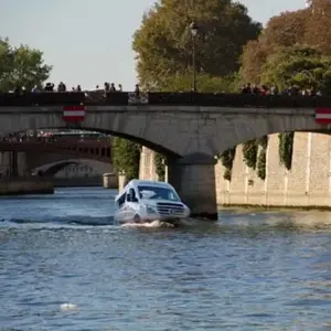 Visite Insolite de Paris en Bateau MiniBus Amphibie pas cher