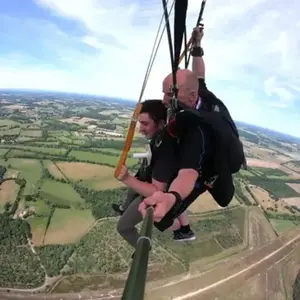 Saut en Parachute Tandem près d'Alençon