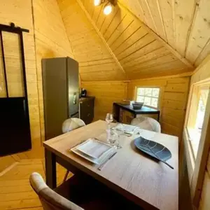 Nuit en Cabane avec Spa Privatif près de Strasbourg
