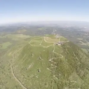 Week-end Survol des Volcans d'Auvergne en Parapente