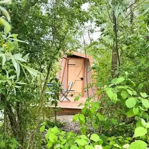 Nuit en Cabane au bord d'un Étang près de Paris pas cher
