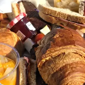 Balade en maxi-catamaran avec brunch à Arzon pas cher