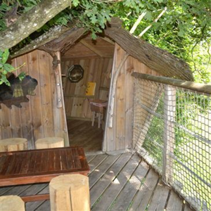 Nuit en Cabane Perchée près de Laval