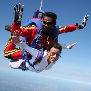 Saut en Parachute Tandem près de Mâcon pas cher