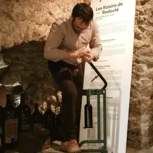 Atelier Assemblage de Vin au Musée du Vin de Bordeaux