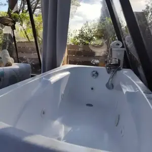 Nuit en Cabane de Verre avec Séance de Spa près de Toulon