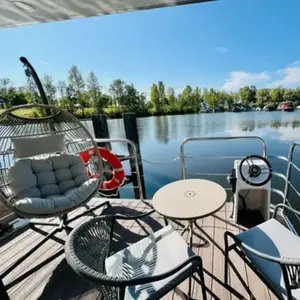 Nuit Insolite en House Boat à Verneuil-sur-Seine
