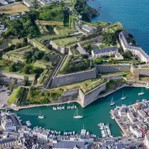 Baptême en Hélicoptère à Vannes - Liaison Belle-Île