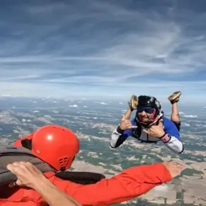 Saut d'Initiation en Parachute à Pau