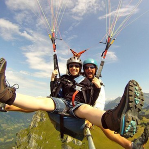 Baptême en Parapente près de Lausanne en Suisse pas cher