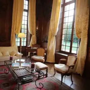 Nuit au Château de Bourron près de Fontainebleau