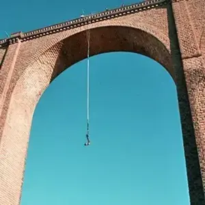 Saut à l'élastique près du Puy en Velay pas cher