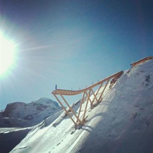 Saut à l'élastique depuis un tremplin à Tignes (hiver) pas cher