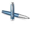 Image de Parker IM stylo roller | Bleu gris Premium avec attributs chromés | Pointe fine avec recharge d’encre noire | Coffret cadeau