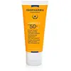 Image de ISISPHARMA UVEBLOCK SPF 50+ Fluide Teinté - Très Haute Protection Solaire - Unifie le Teint - Texture légère et teintée - Résistant à l’eau - Peaux Sensibles - Fabriqué en France