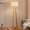 Image de Aluminor Lampadaire Sacha LS en bois et tissu, blanc