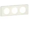 Image de Plaque de finition 3 postes Legrand Céliane 0 693 53 coloris songe (porcelaine) l.242,5 x P.8,5 x H.82 mm