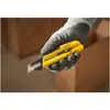 Image de Cutter Stanley 18mm avec curseur 35mm