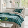 Image de Designers Guild - Courtepointe imprimée Chennai Azure bleue - 135x220 cm OS