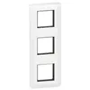 Image de Plaque de finition 3x2 modules Legrand Mosaïc 0 994 75 coloris blanc l.224 x P.9 x H.82 mm