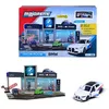 Image de Diorama BMW + 1 Véhicule - MAJORETTE - Présentoir collector - Voiture métal incluse - Échelle 1/64 - Dès 3 ans