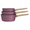 Image de Arthur Martin - Set de 3 Casseroles 16-18-20 cm - Aluminium Forgé Revêtement Céramique Antiadhésif - Poignées Bakélite Façon Bois - Tous Feux dont Induction - Couleur Prune