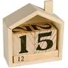 Image de Graine Créative Calendrier perpétuel en Bois maisonnette - 7,3 x 8 x 3,4 cm