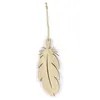 Image de Suspension en bois 'Graine Créative' Plume 17 cm x 6 cm